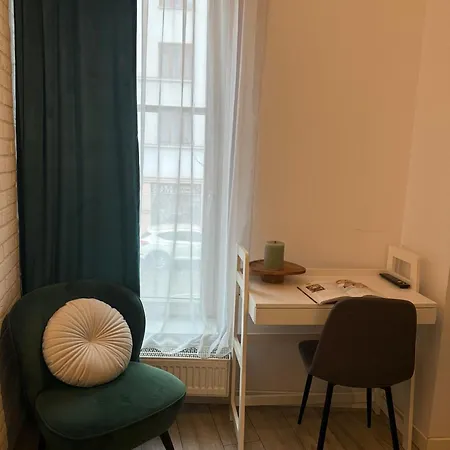 Golden Honey Apartment- Cracow Old Town Daire